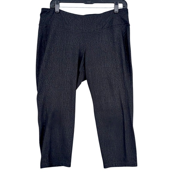 Old Navy Active XL Black Print Cropped Athletic Leggings Pants Womens - Picture 1 of 7